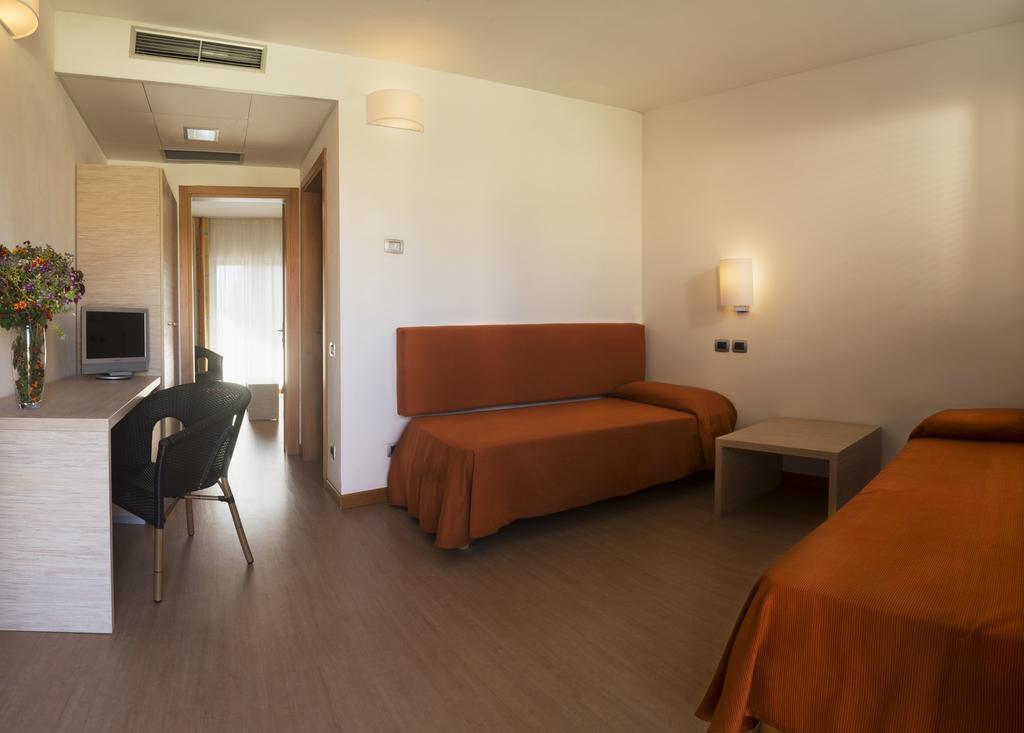 Menfi Beach Resort Chambre photo