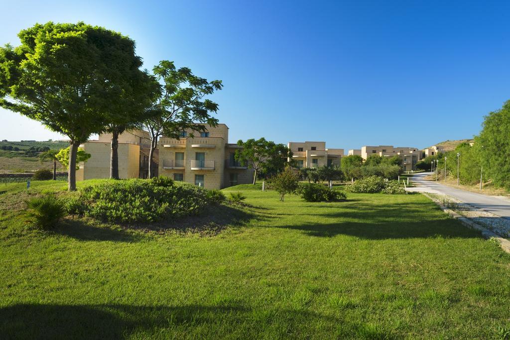 Menfi Beach Resort Extérieur photo
